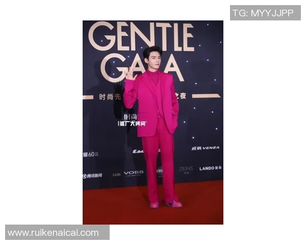 足球明星的时尚选择揭秘：他们都在用什么包包搭配自己的风格