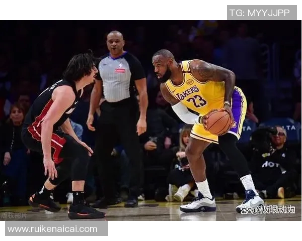 2013年骑士与热火经典对决全场录像回顾与精彩瞬间分析